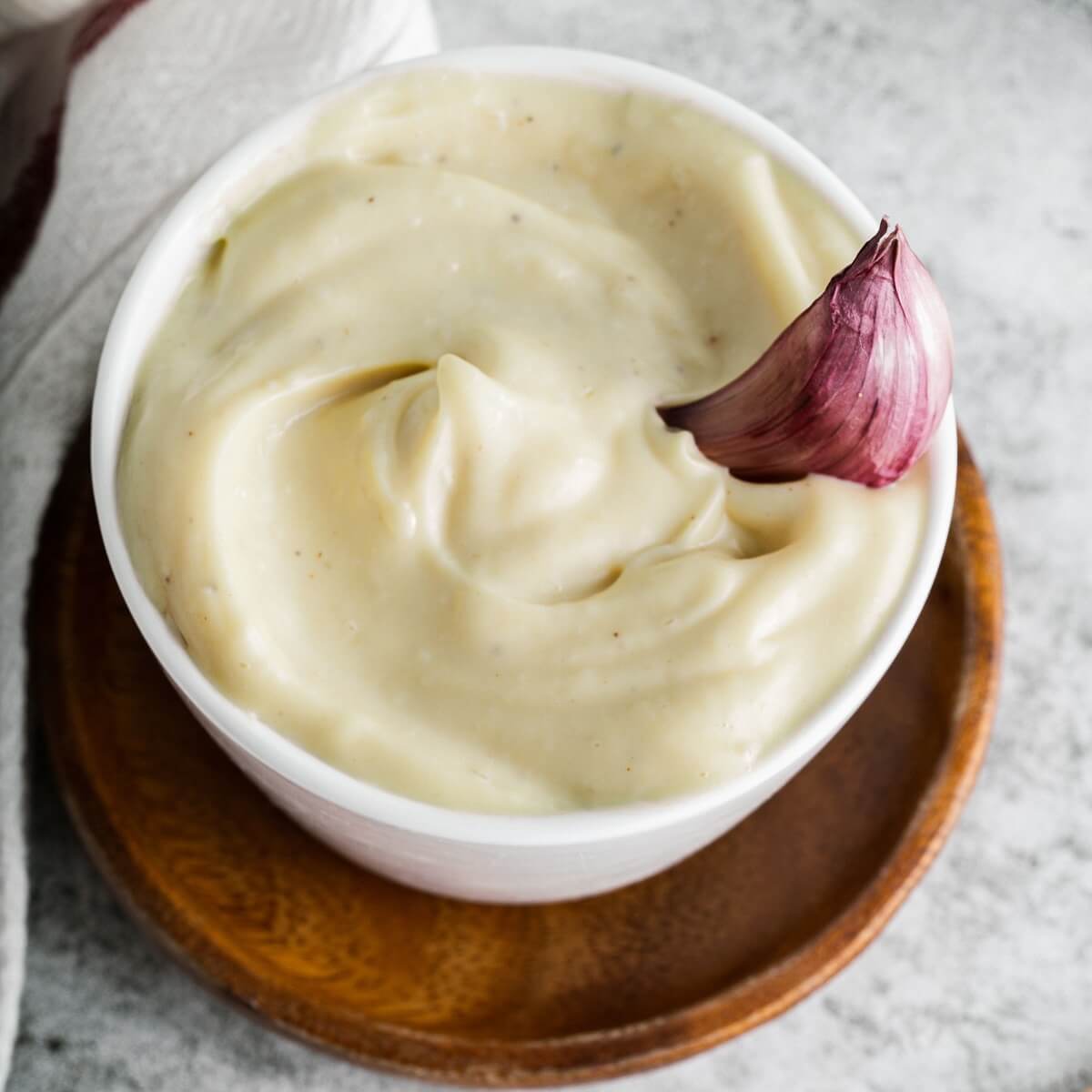 How to Make Fancy French Mayo: A Step-by-Step Recipe for Homemade Aioli