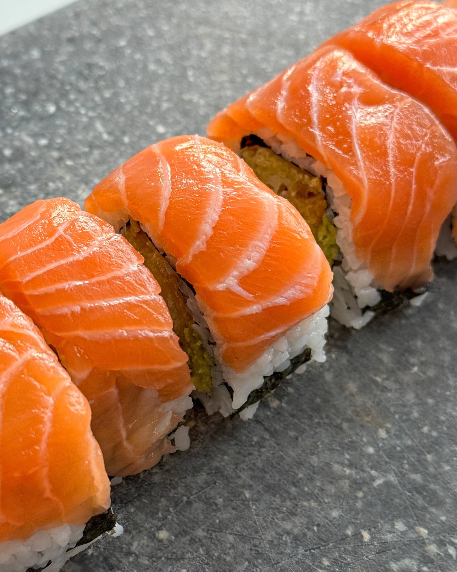 Salmon Crunch Roll Recipe: A Step-by-Step Guide for Beginners