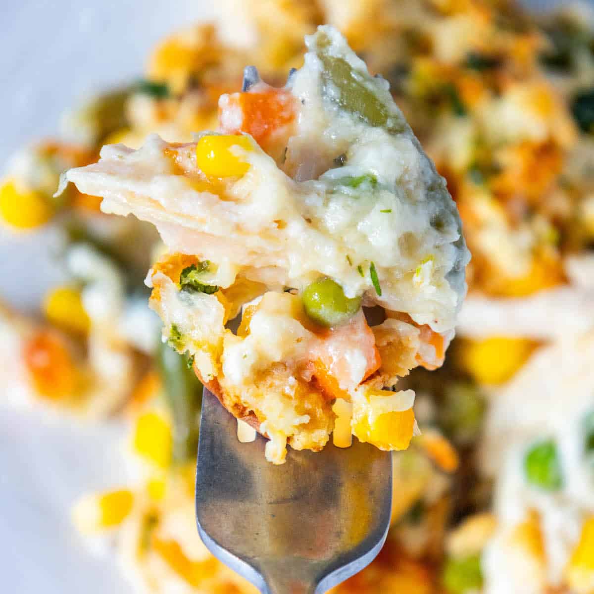 Ultimate Creamy Chicken and Vegetable Casserole for Comfort Food Lovers