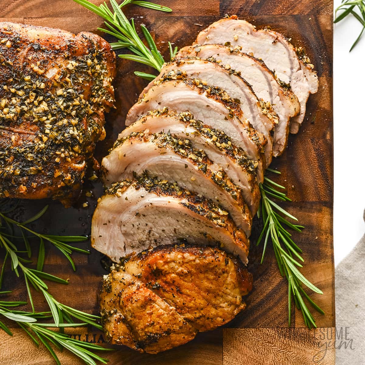 Ultimate Guide to Cooking Bone-In Pork Sirloin Roast with Seasonings